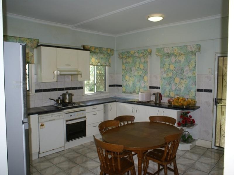 28 Borden Street, Sherwood QLD 4075