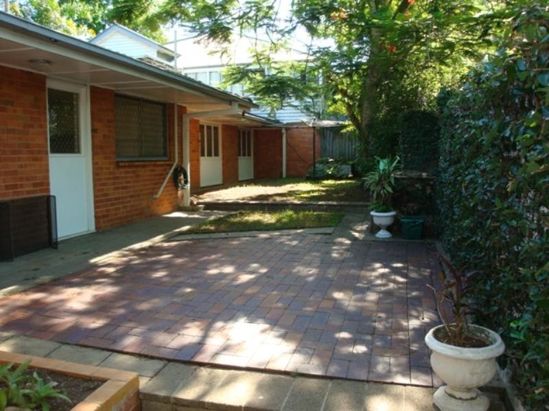 153 Honour Avenue, Chelmer QLD 4068