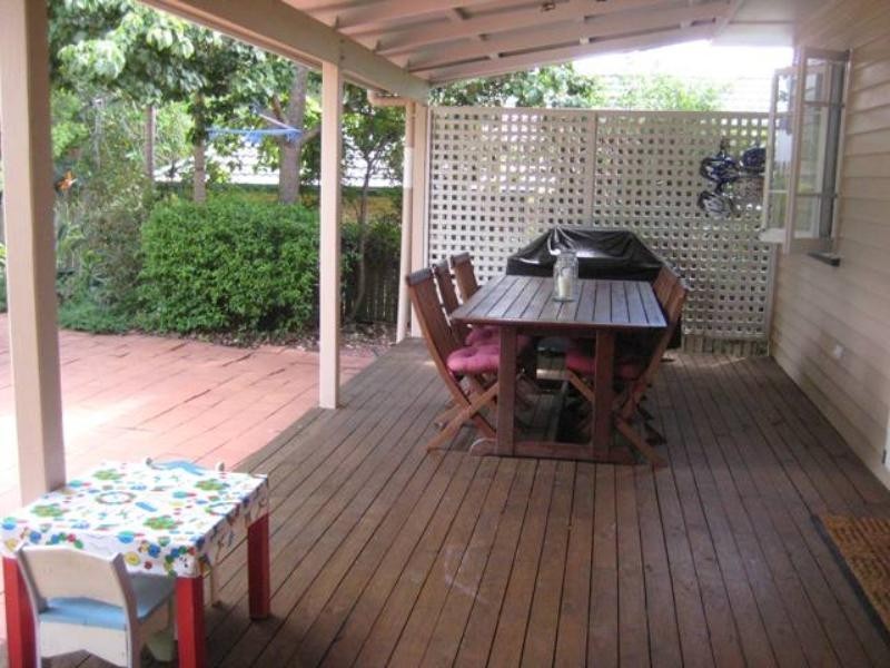 84 Mabel Street, Oxley QLD 4075