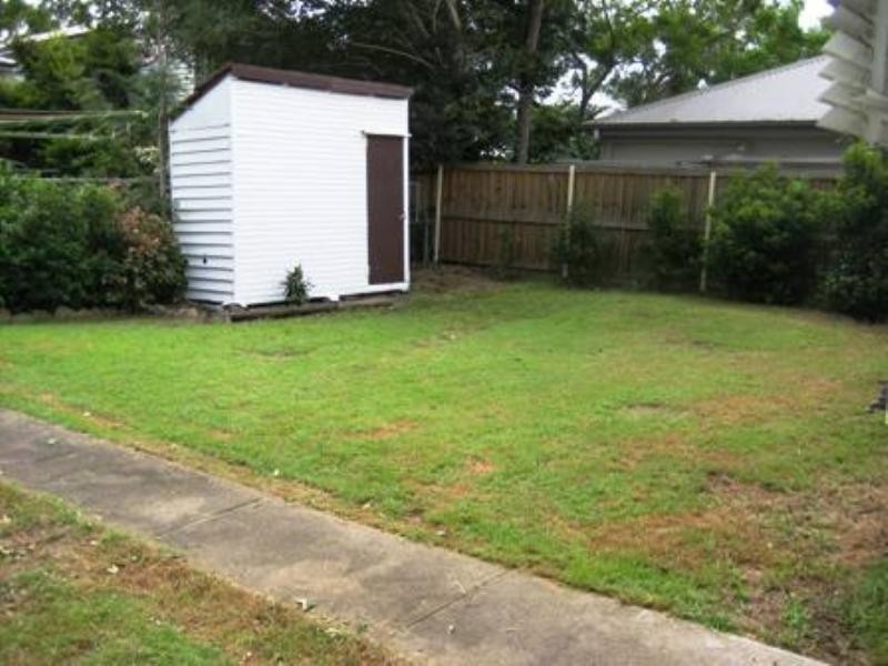 206 Verney Road East, Graceville QLD 4075