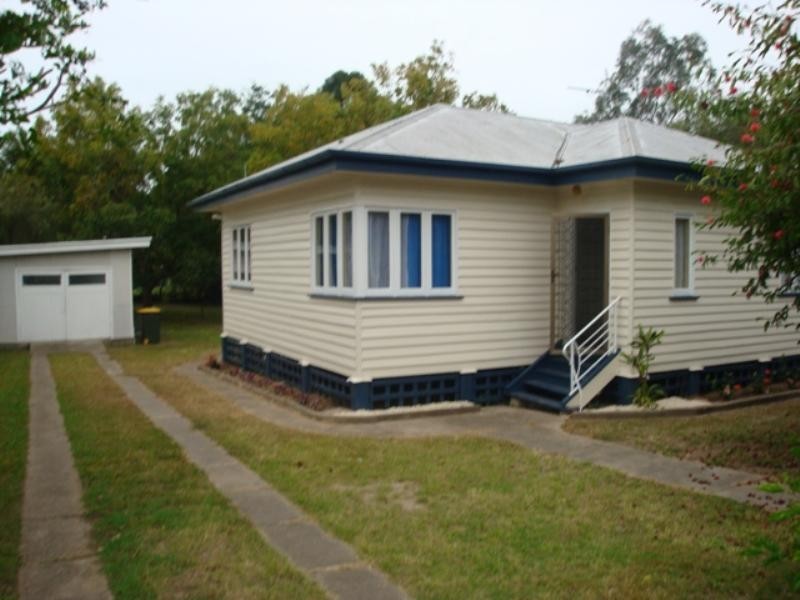 61 Oxley Station Road, Oxley QLD 4075