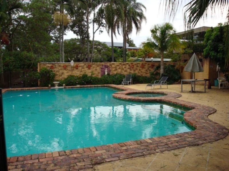 3/8 Twigg Street, Indooroopilly QLD 4068