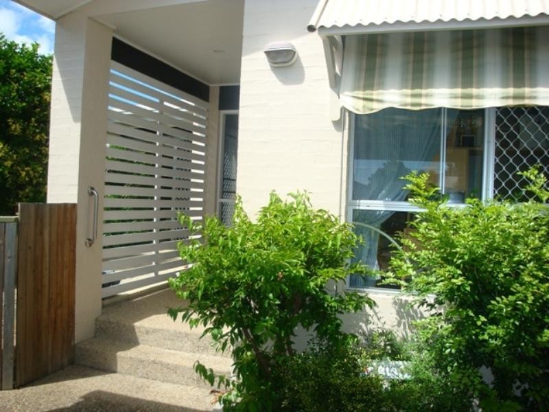 139 Long Street East, Graceville QLD 4075