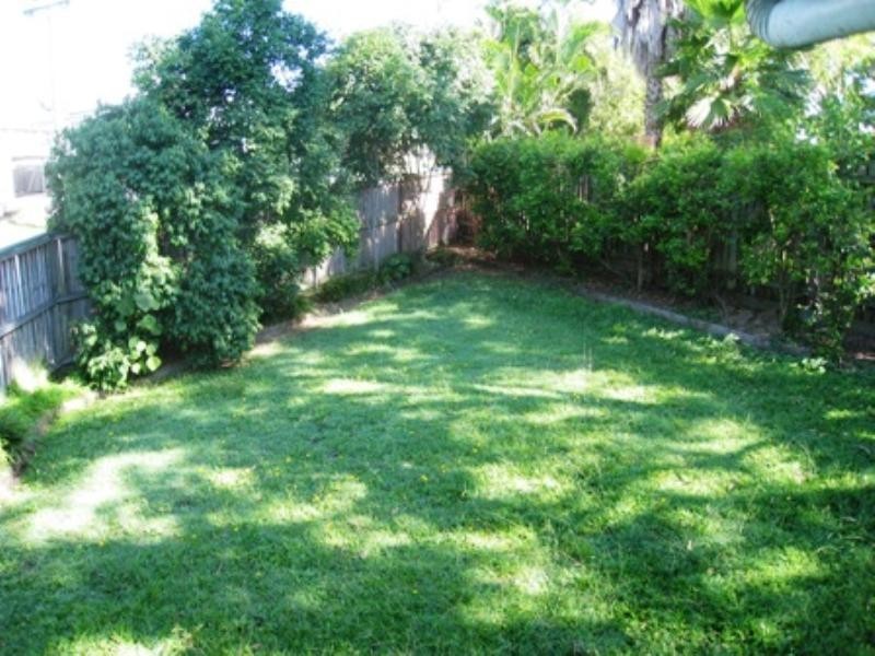 6 Brittain Street, Oxley QLD 4075