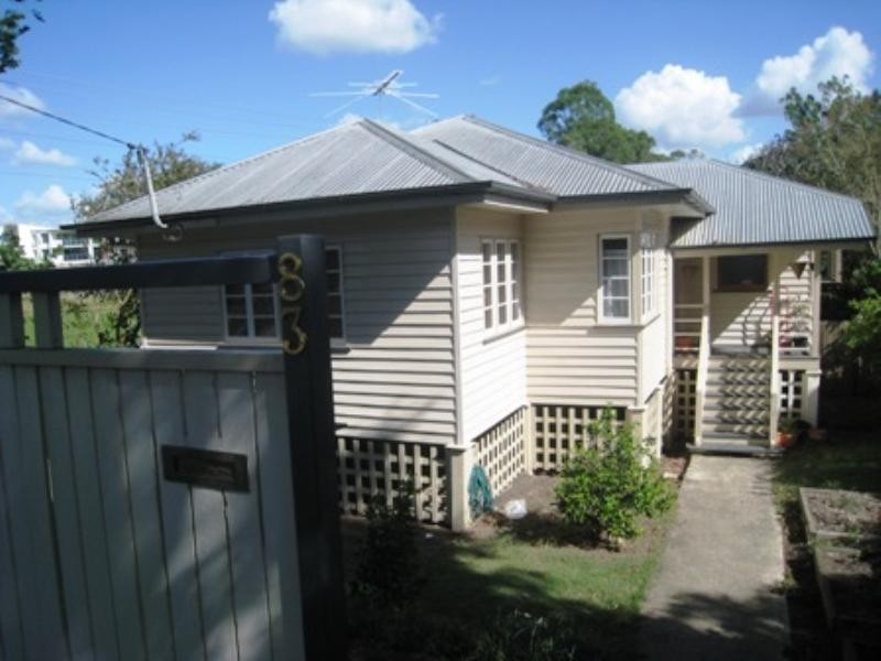 83 Thomas Street, Sherwood QLD 4075