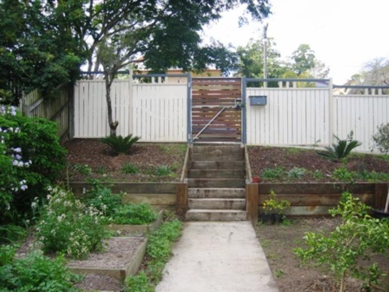 83 Thomas Street, Sherwood QLD 4075