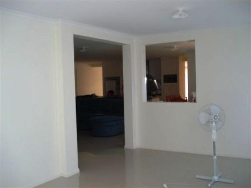 27 Liberty Crescent, Springfield Lakes QLD 4300