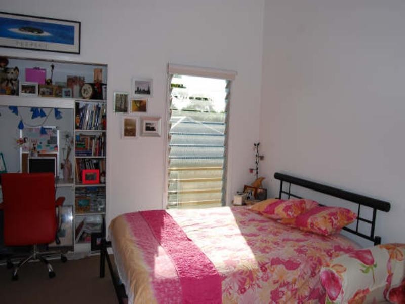 200 Graceville Avenue, Graceville QLD 4075