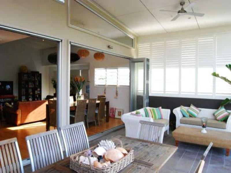 200 Graceville Avenue, Graceville QLD 4075