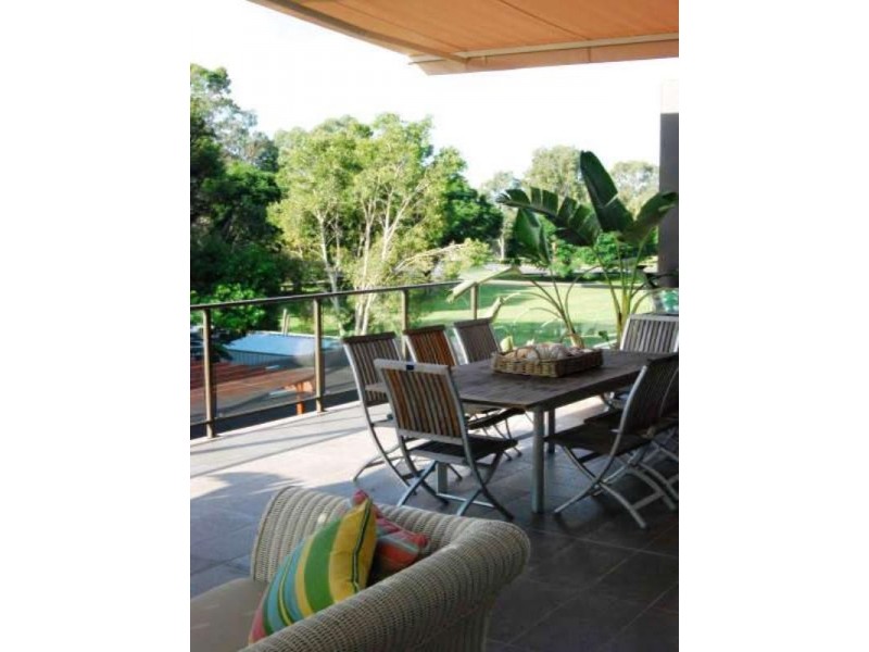 200 Graceville Avenue, Graceville QLD 4075