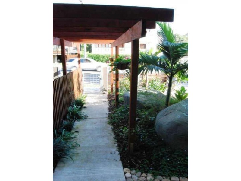 200 Graceville Avenue, Graceville QLD 4075