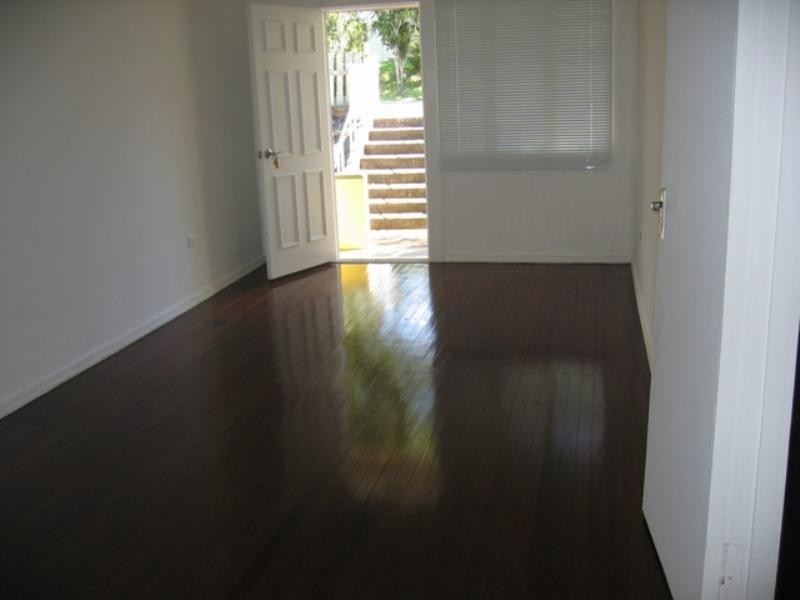 2/58 Bayford Street, Oxley QLD 4075