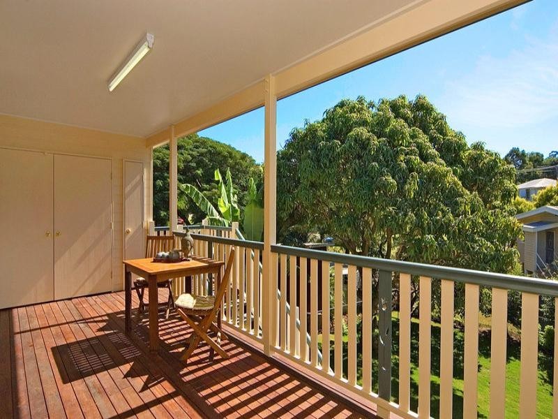 67 William Terrace, Oxley QLD 4075