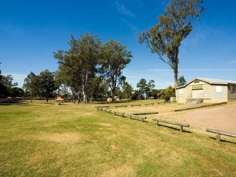 67 William Terrace, Oxley QLD 4075