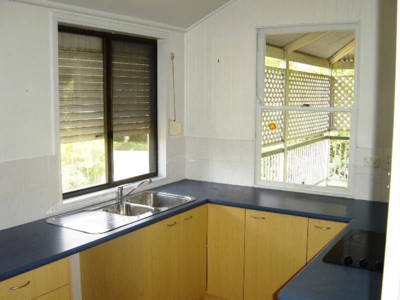 50 Blackwood Street, Sherwood QLD 4075