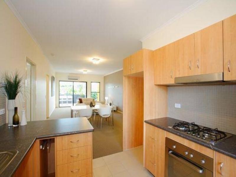 8/158 Graceville Avenue (8/8 Gamble Street), Graceville QLD 4075