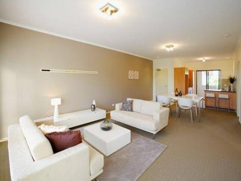 8/158 Graceville Avenue (8/8 Gamble Street), Graceville QLD 4075