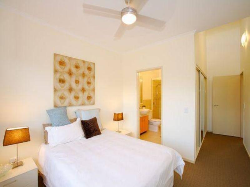 8/158 Graceville Avenue (8/8 Gamble Street), Graceville QLD 4075