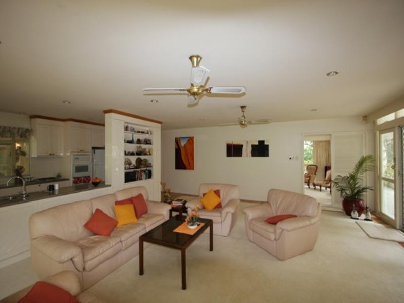 1 Tapley Street, Corinda QLD 4075