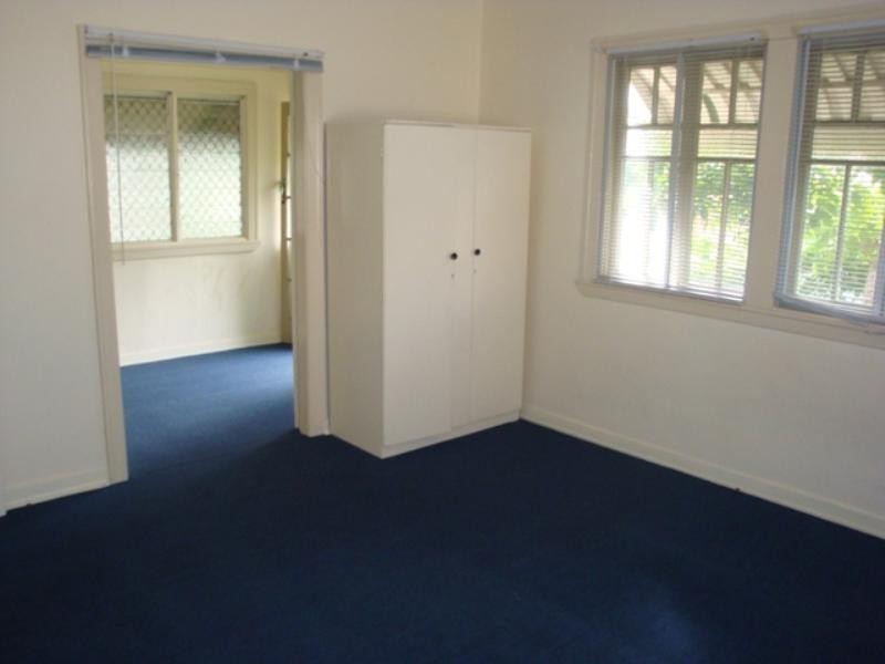 341 Oxley Road, Graceville QLD 4075