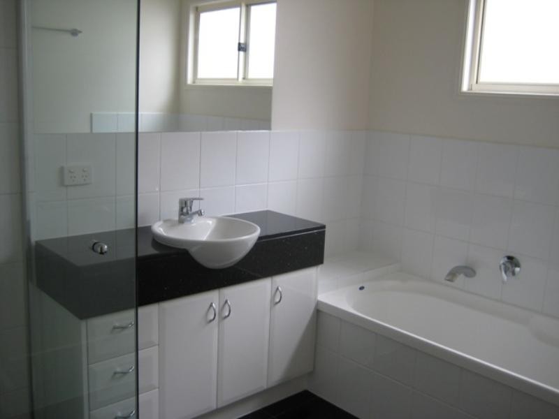 5 Victoria Avenue, Chelmer QLD 4068