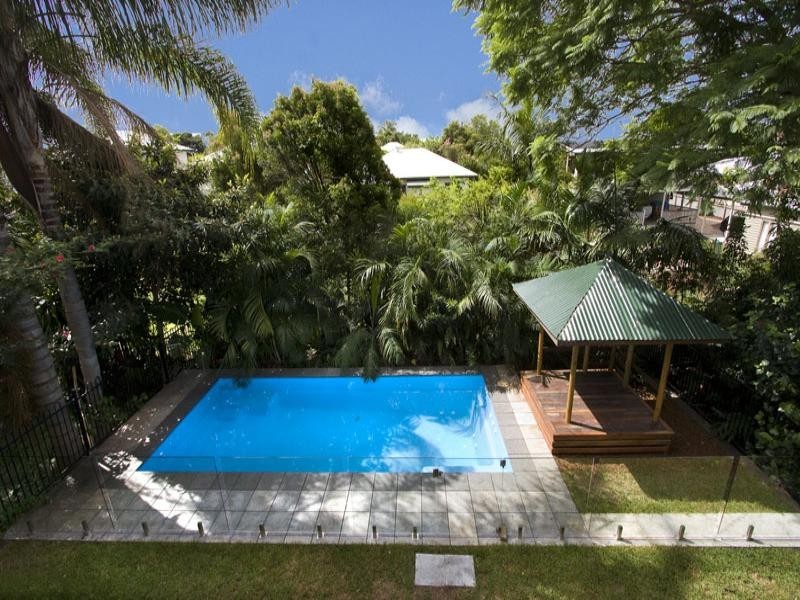 52 White Street, Graceville QLD 4075