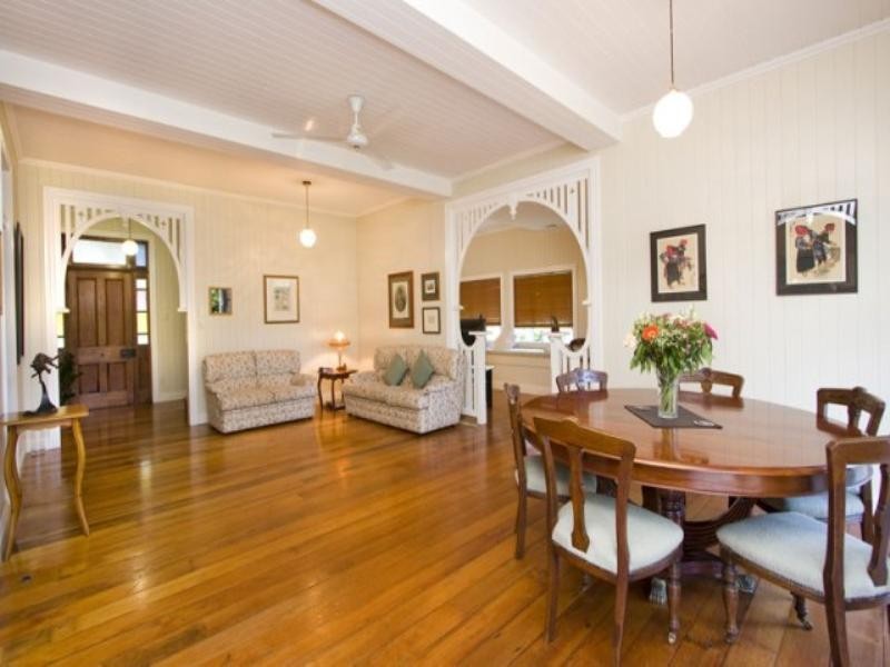 15 Erinvale Street, Corinda QLD 4075