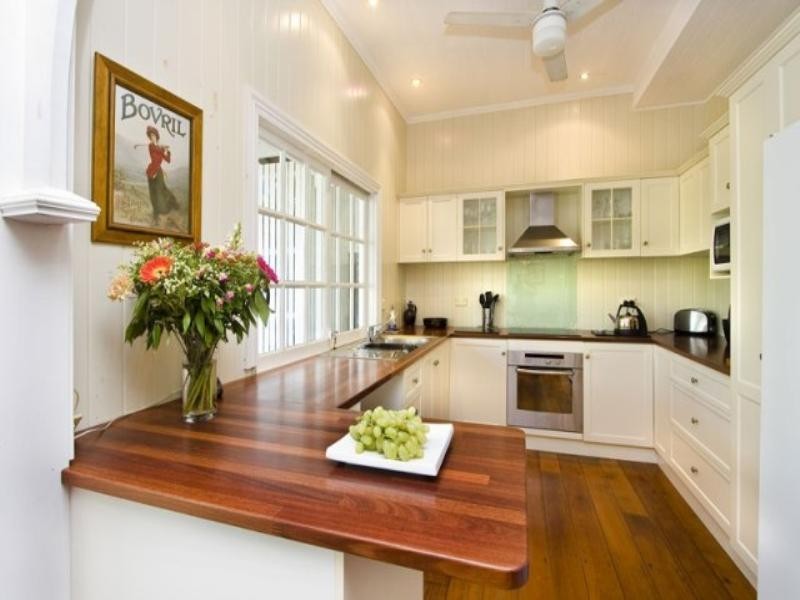 15 Erinvale Street, Corinda QLD 4075