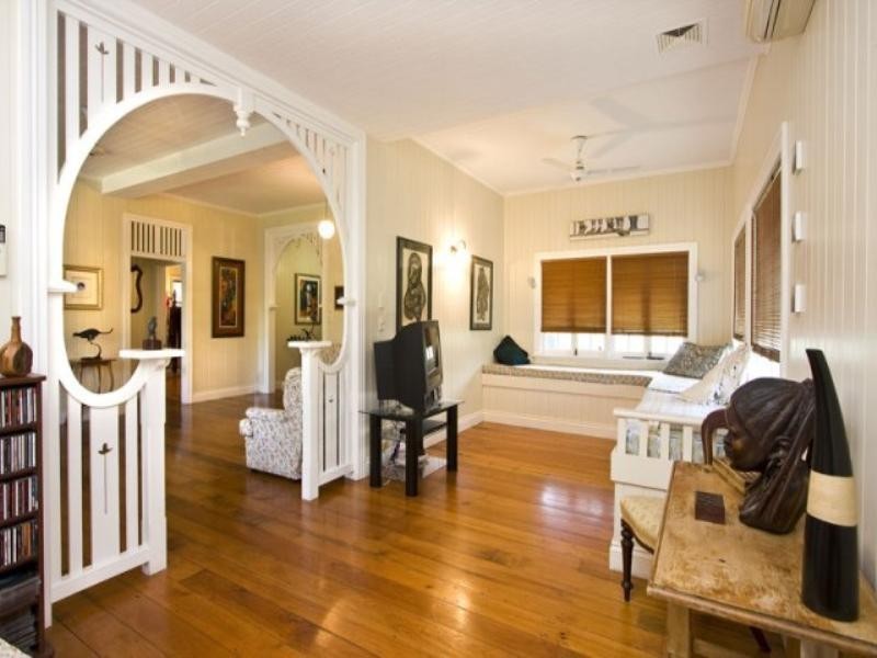 15 Erinvale Street, Corinda QLD 4075