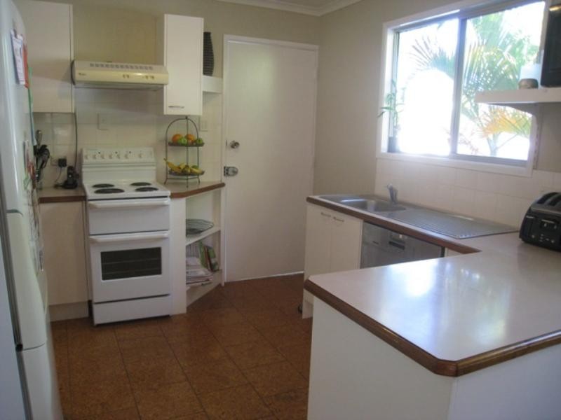 132 Gray Avenue, Corinda QLD 4075