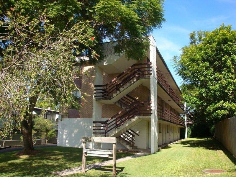 2/7 Hood Street, Sherwood QLD 4075