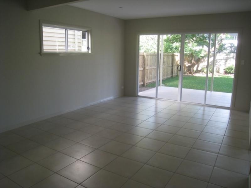 116 Central Avenue, Sherwood QLD 4075