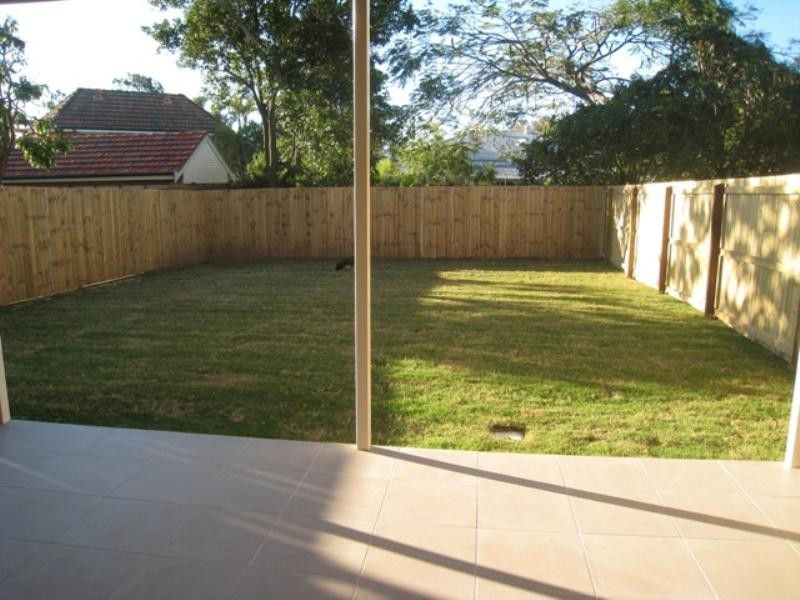 114 Central Avenue, Sherwood QLD 4075