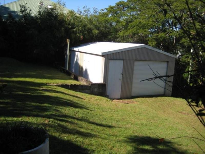 80 Dewar Terrace, Sherwood QLD 4075