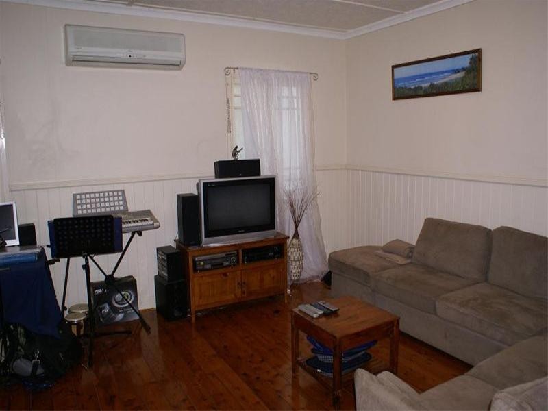 176 Strong Avenue, Graceville QLD 4075