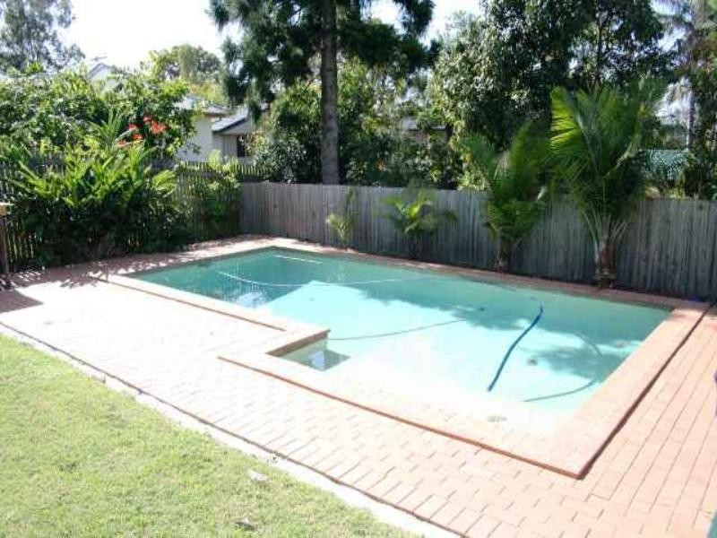 176 Strong Avenue, Graceville QLD 4075