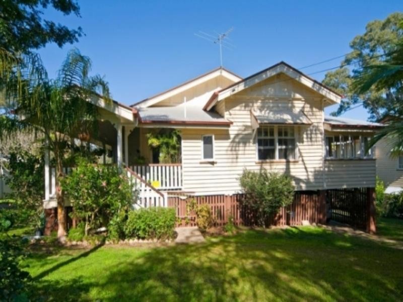 11 Verney Road West, Graceville QLD 4075