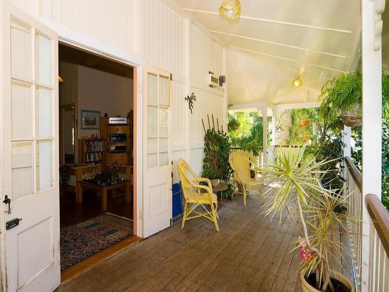 11 Verney Road West, Graceville QLD 4075