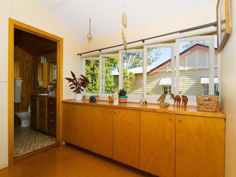 11 Verney Road West, Graceville QLD 4075