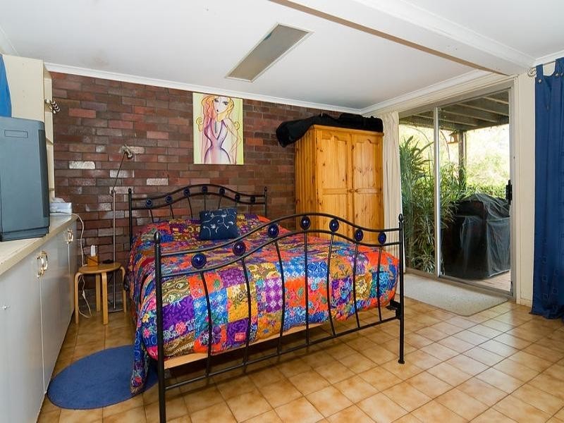 11 Verney Road West, Graceville QLD 4075