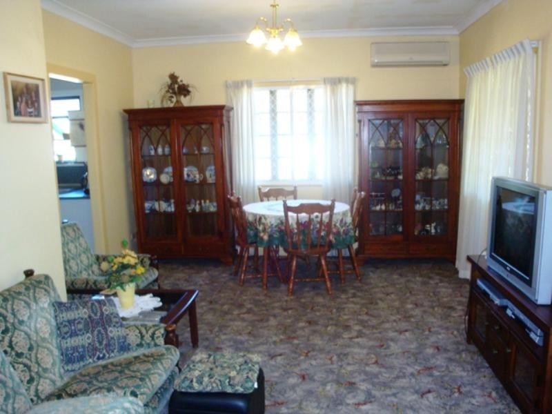 350 Oxley Road, Sherwood QLD 4075