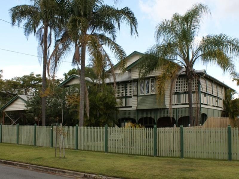 13 Dan Street, Graceville QLD 4075