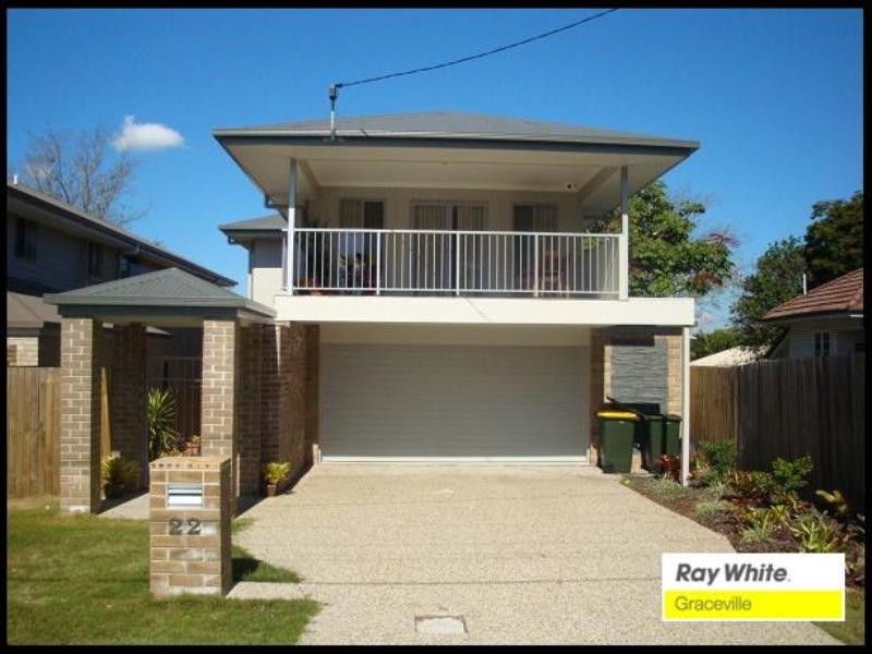 22 Camelot Street, Tennyson QLD 4105