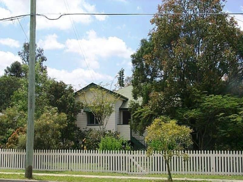 49 Oxley Station Road, Oxley QLD 4075