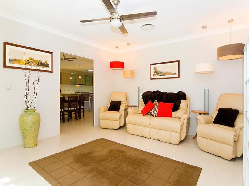 116 Lynne Grove Avenue, Corinda QLD 4075