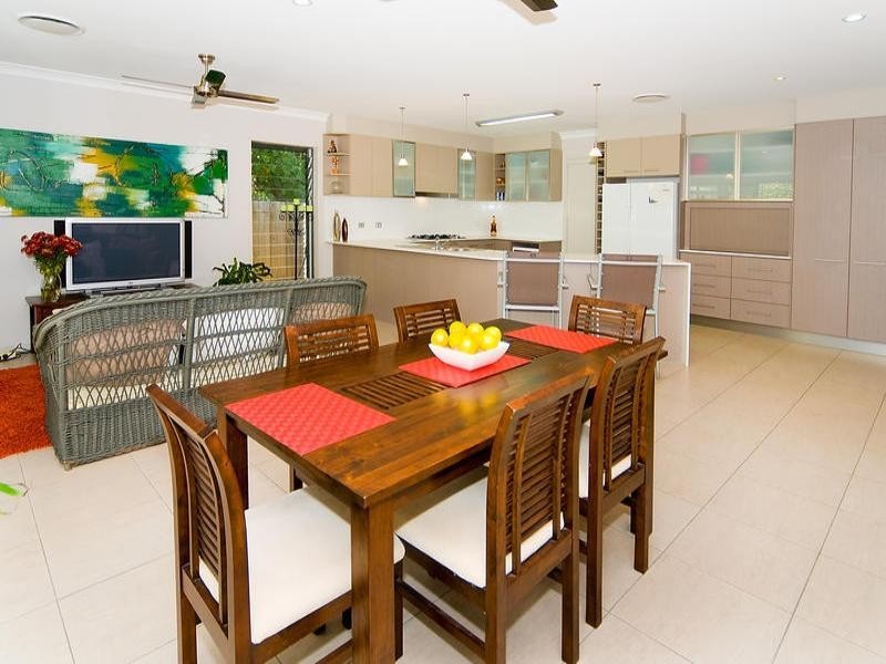 116 Lynne Grove Avenue, Corinda QLD 4075