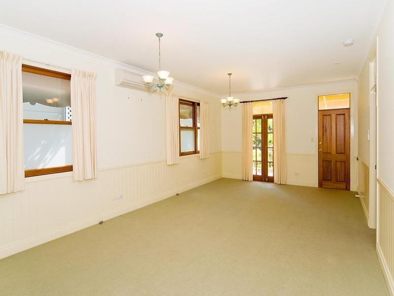 20 Disraeli Street, Indooroopilly QLD 4068
