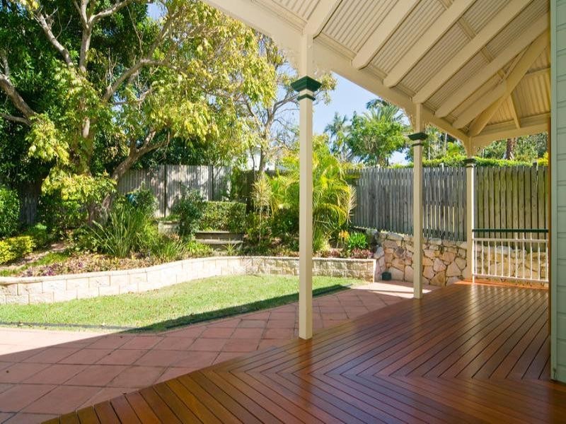 20 Disraeli Street, Indooroopilly QLD 4068