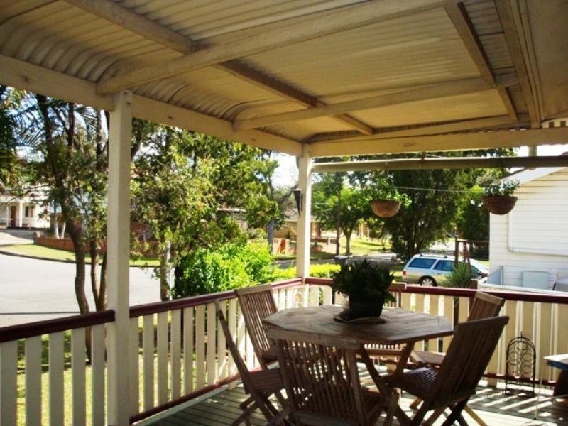 10 Vesta Street, Oxley QLD 4075