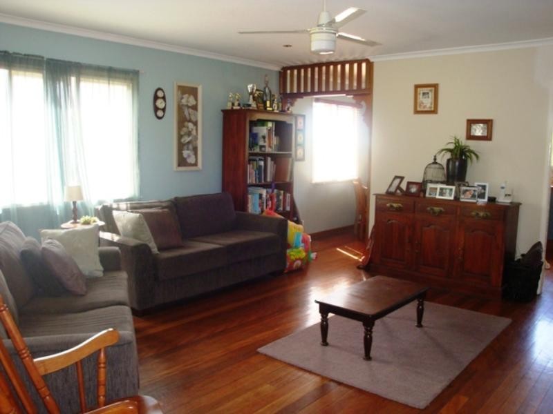 10 Vesta Street, Oxley QLD 4075